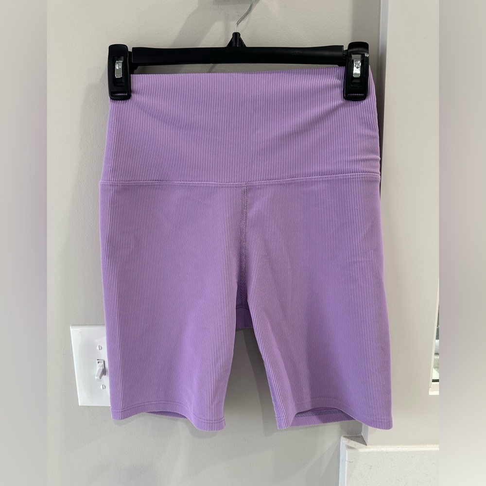 FIVE Dancewear (FIVE the Label) Biker Shorts Lavender MA EUC!